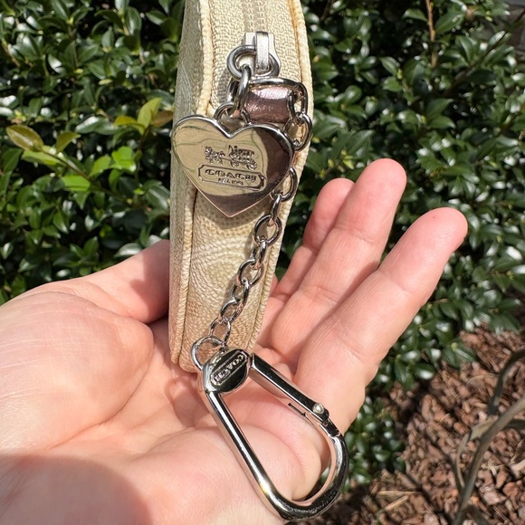Coach Heart Coin Purse With Charm EUC - Picture 6 of 8